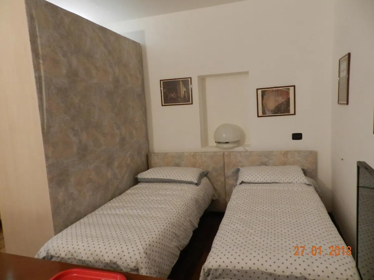 Cosy Central Flat Bergamo